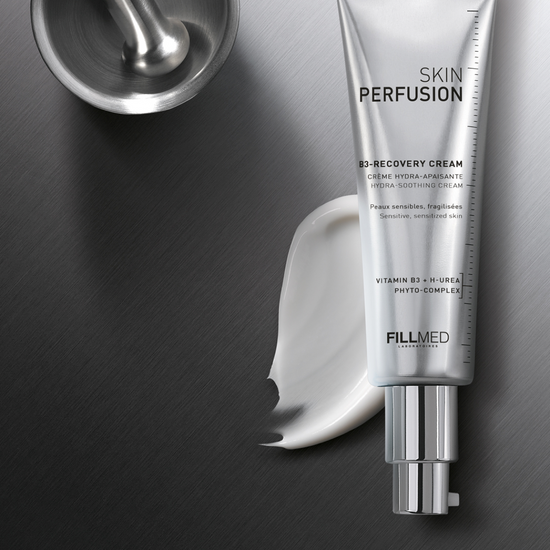 Fillmed B3-Recovery Cream with white cream product swatch